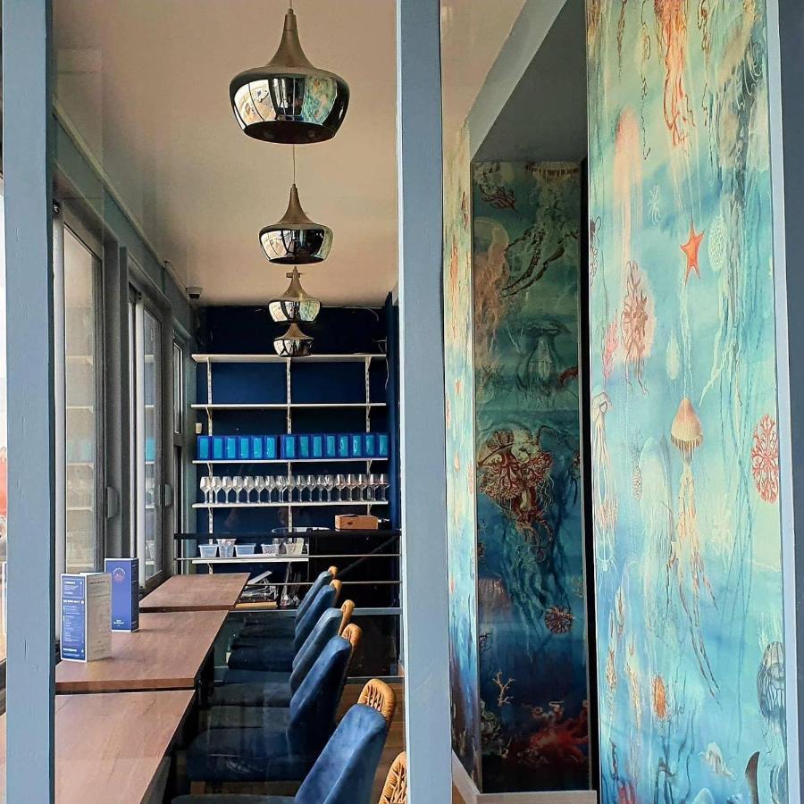 Hotel Restaurant L'Atelier Des Cousins Châtelaillon-Plage المظهر الخارجي الصورة